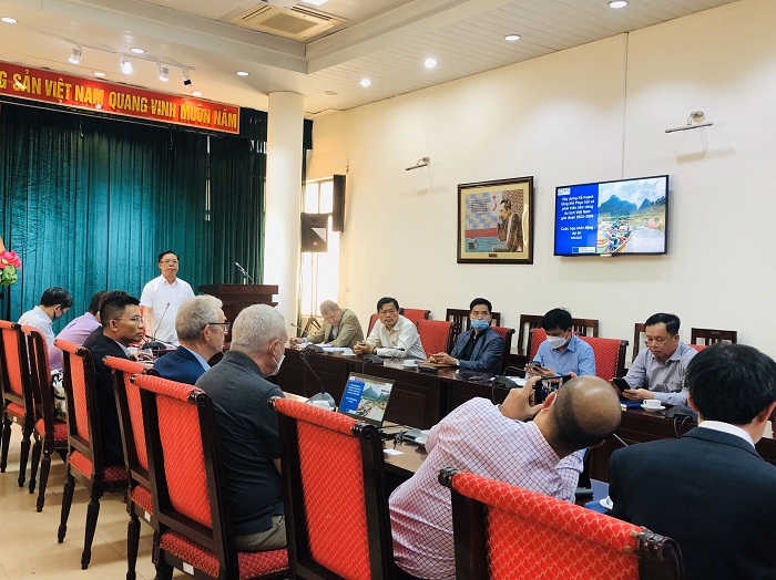Phó Tổng cục trưởng Tổng cục Du lịch Phạm Văn Thuỷ phát biểu tại cuộc họp